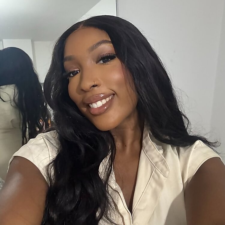 Deandra W.